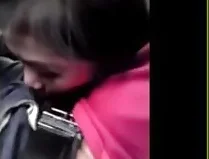 جنس فموي-مص الزب-في السيارة-في الخارج-أخت